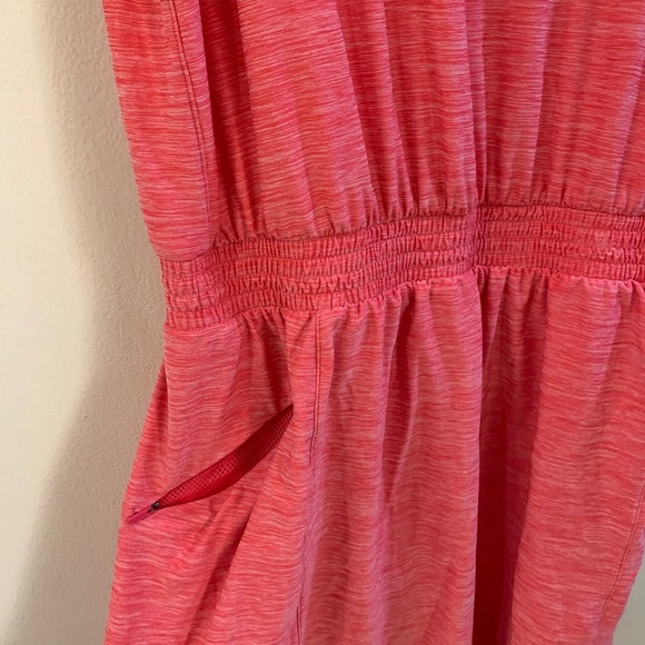 Duluth Trading Company Armachillo Knit Dress, Size M, UPF 40 - Picture 3 of 4